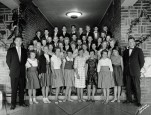 Avgangsklassene 7a og 7b ved Hovinhøgda skole 1961