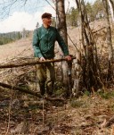 Hans Tveter på en av sine mange turer i skog og mark