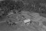 Flyfoto av gården Steffarud